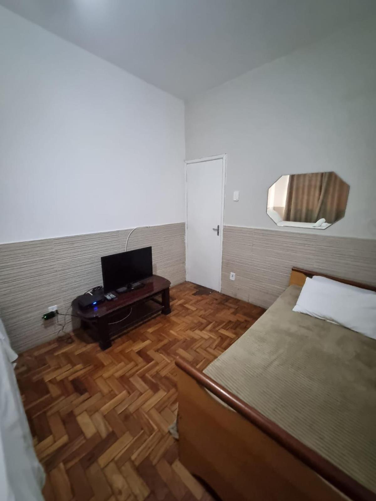 Comodidade E Seguranca No Centro เบโลโอรีซอนชี ภายนอก รูปภาพ